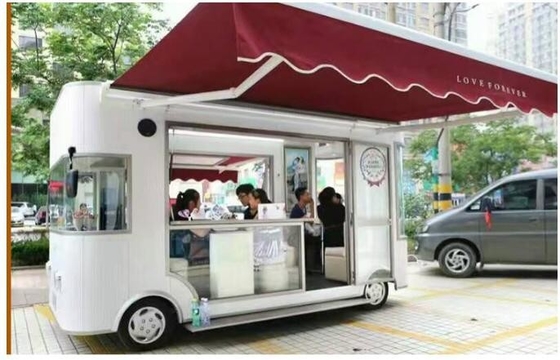 1000 KG 220V/50HZ  Silver  Food Cart With Bathroom And Fridge