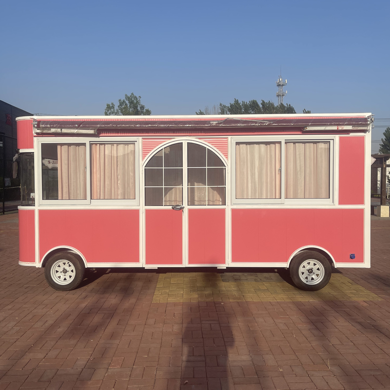 Electric Mobile Clothing Shop Truck for Men's Women's Children's Wear Scarf Bag Shoes
