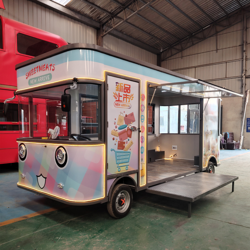 Construction Works Multi-functional Electric Mobile Boutique Cart for Food and Snack