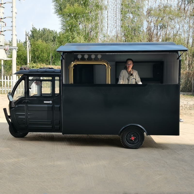 2023 Electric Mobile Iced Fresh Beer Wine Cocktail Beverage Drink Bar Tricycle Boutique